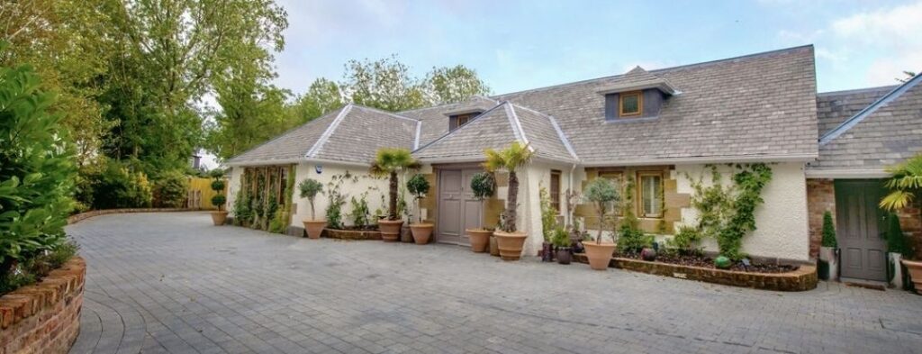 house in Crosby
