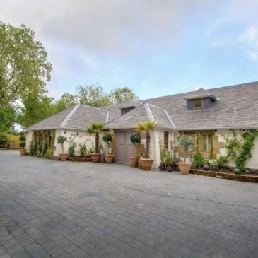 Large Renovated House in Crosby Merseyside